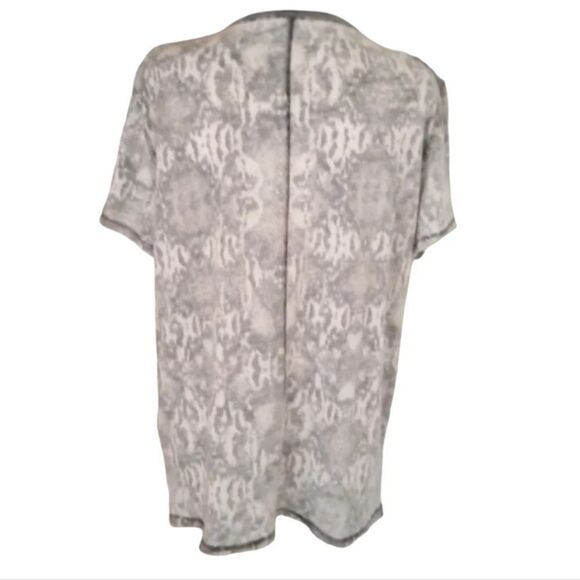 Free People Animal Print Snakeskin Tourist Tee Size Small - Picture 3 of 9